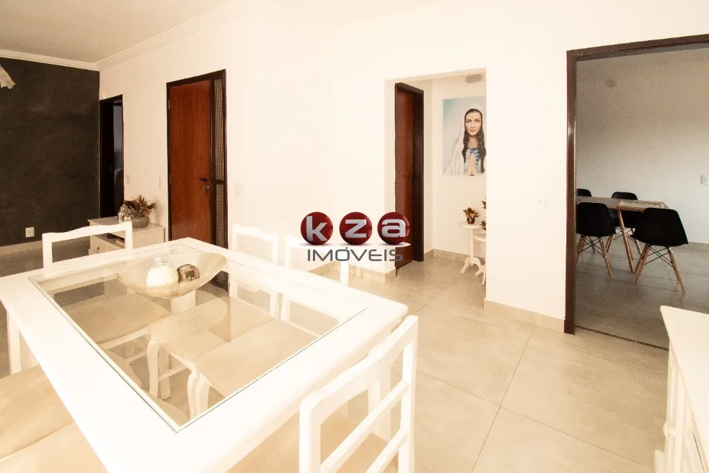 Imagem Imperdível! Apartamento de alto padrão a venda, com 3 suítes no centro de Vinhedo-SP, com 186m² e 2 vagas de garagem. Venha conferir!