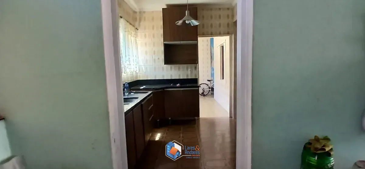 Imagem Casa de vila para venda em Vila Romano com 4 quartos, sendo 1 suíte, 190m²