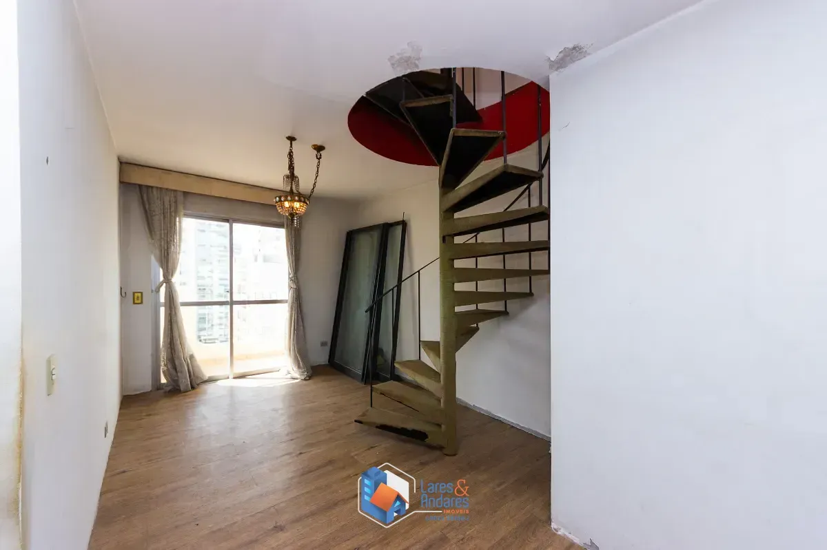 Foto do imóvel Cobertura para venda em Moema com 3 quartos, sendo 1 suíte, 147m² em Avenida Aratãs