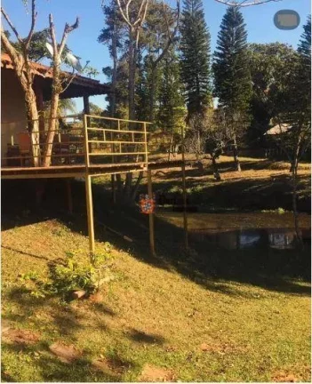Imagem Chácara à venda, 24.000 m², com 3 casas com suítes, R$ 2.000.000 - Parque da Fazenda - Itatiba/SP