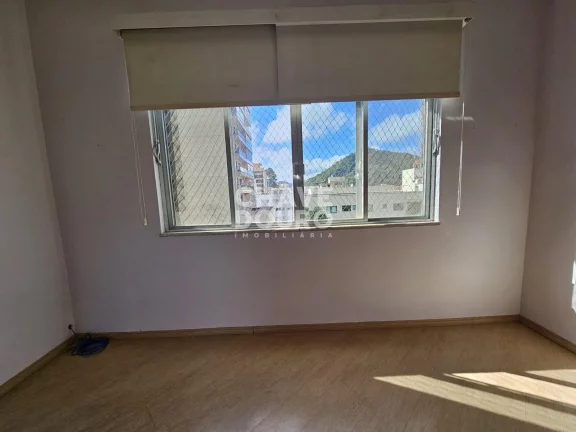 Imagem Apartamento de 3 quartos com 94m² perto da Faculdade UNIFESO