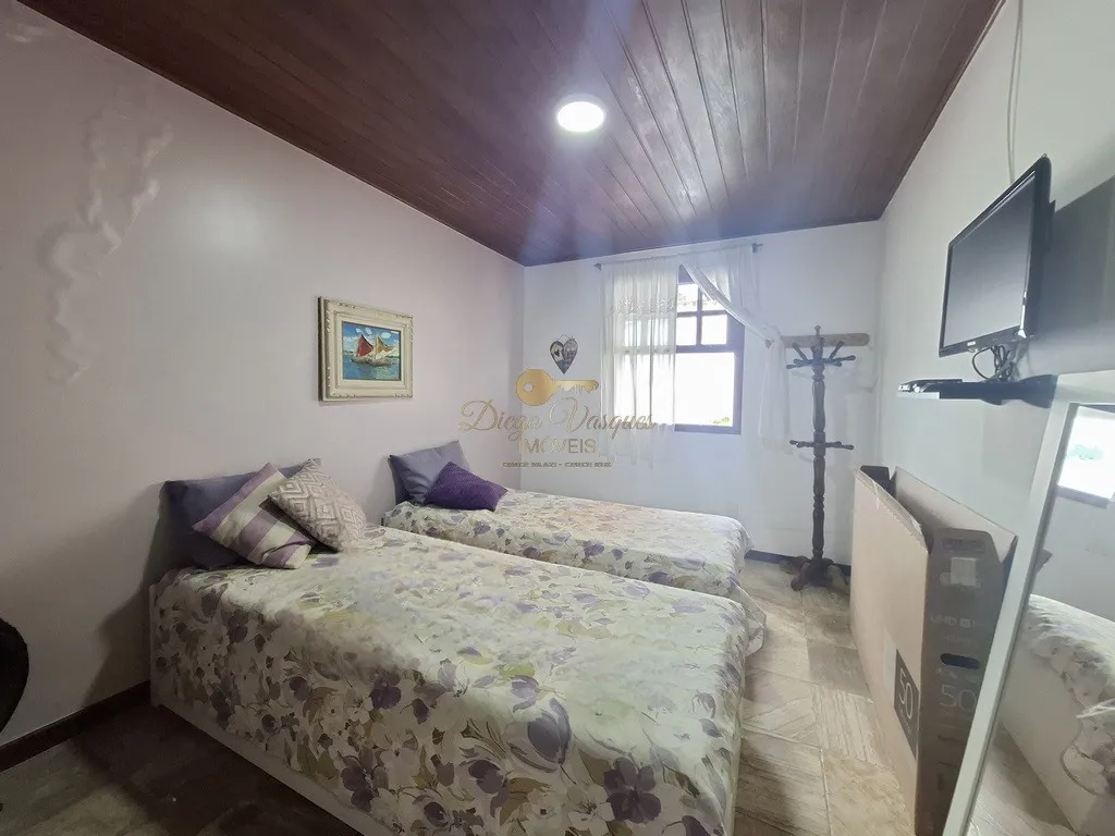 Imagem Casa em Condomínio para Venda em Teresópolis / RJ no bairro Green Valley