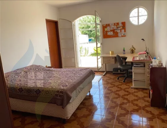 Imagem Casa de 3 dormitórios sendo 3 suítes, 5 banheiros, 2 vagas, com 202m² Jardim São Caetano, São Caetano do Sul