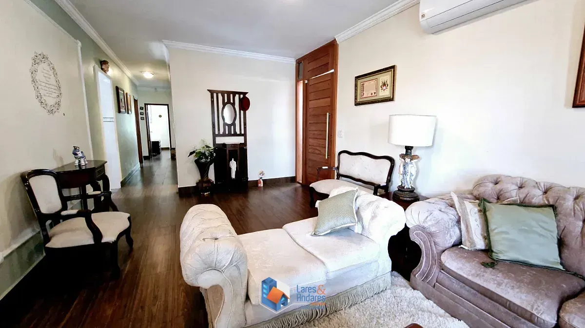 Imagem Casa para venda em Vila Mazzei com 3 quartos, sendo 1 suíte, 200m²