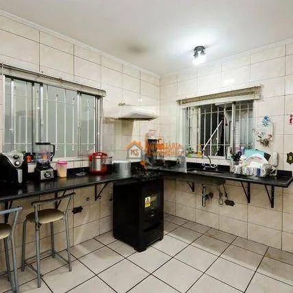 Imagem Sobrado com 3 dormitórios à venda, 275 m² por R$ 798.000,00 - Jardim Flor da Montanha - Guarulhos/SP