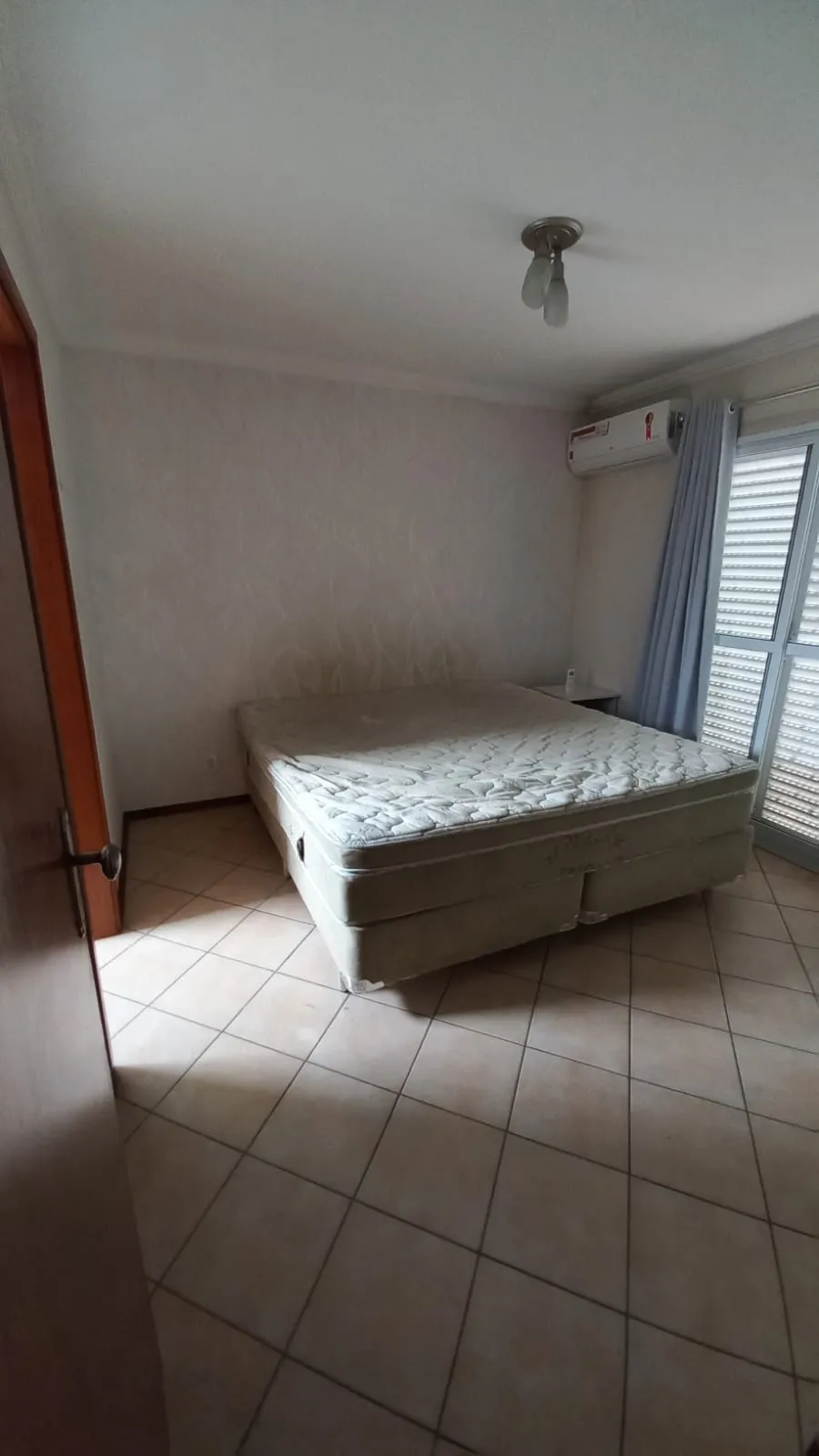 Imagem Apartamento Mobiliado Edifício Claudia Vieira em frente ao Shopping Iguatemi Esplanada
