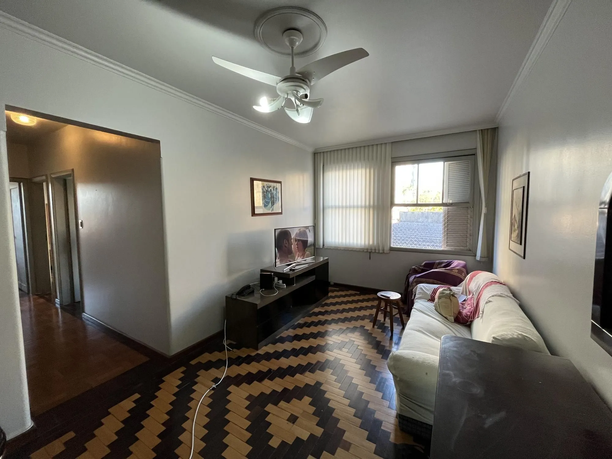Imagem Bernaud - Apartamento de 4 quartos no bairro Menino Deus em Porto Alegre