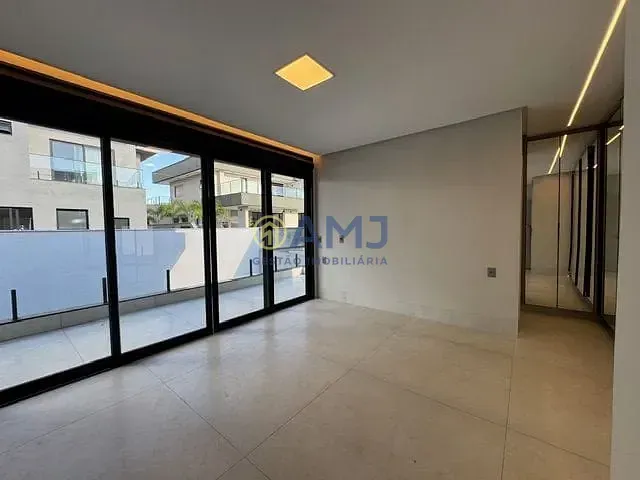 Imagem SOBRADO DE ALTO PADRÃO À VENDA | JARDINS LISBOA - GOIÂNIA - 4 SUÍTES PLENAS