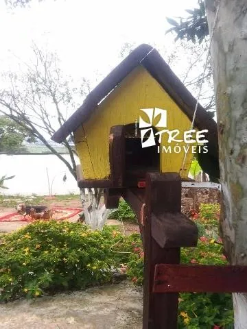 Imagem VENDA CASA LOCALIZADA NO BAIRRO SESC EM SUZANO COM A/T 145m² e A/C 360m² distribuídos em 3 dormitórios, 2 banheiros, 2 salas, cozinha. CONSULTE-NOS.