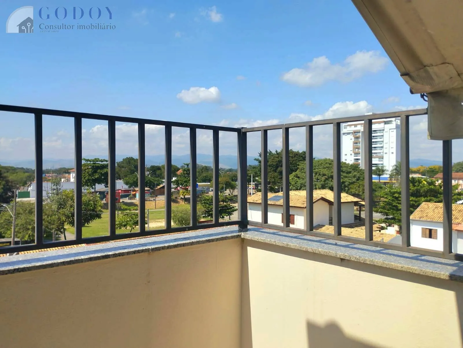 Imagem Apartamento Duplex com 150m² - Localização Privilegiada ao lado do Centro