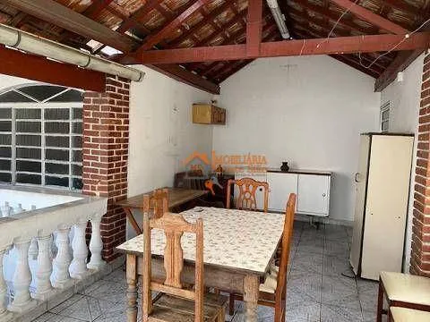 Imagem Sobrado com 4 dormitórios à venda, 360 m² por R$ 850.000,00 - Picanço - Guarulhos/SP