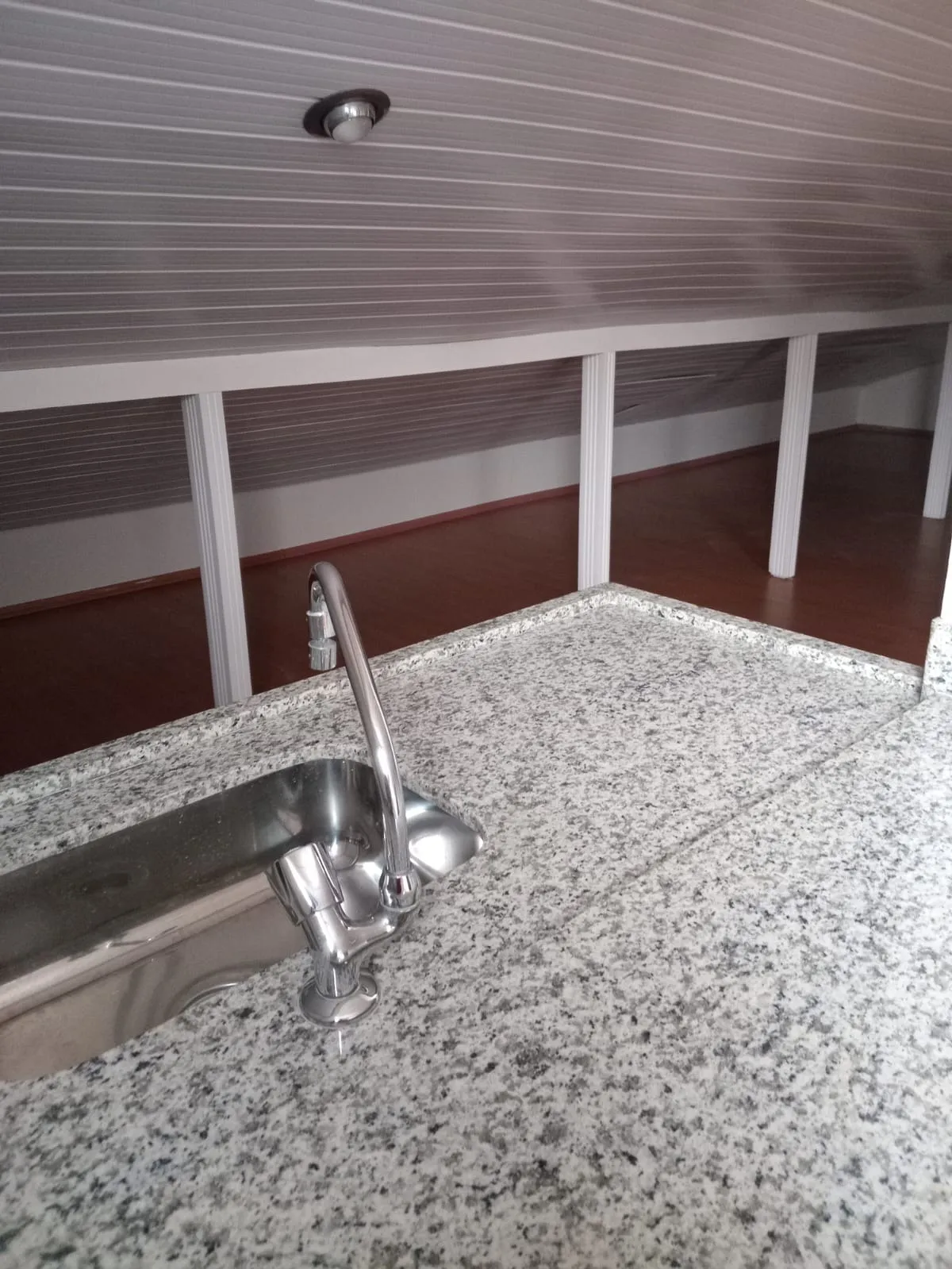 Imagem Casa de alto padrão em condomínio no Tamboré, Santana de Parnaíba-SP: 4 quartos, 4 suítes, 2 salas, 4 banheiros, 4 vagas.
