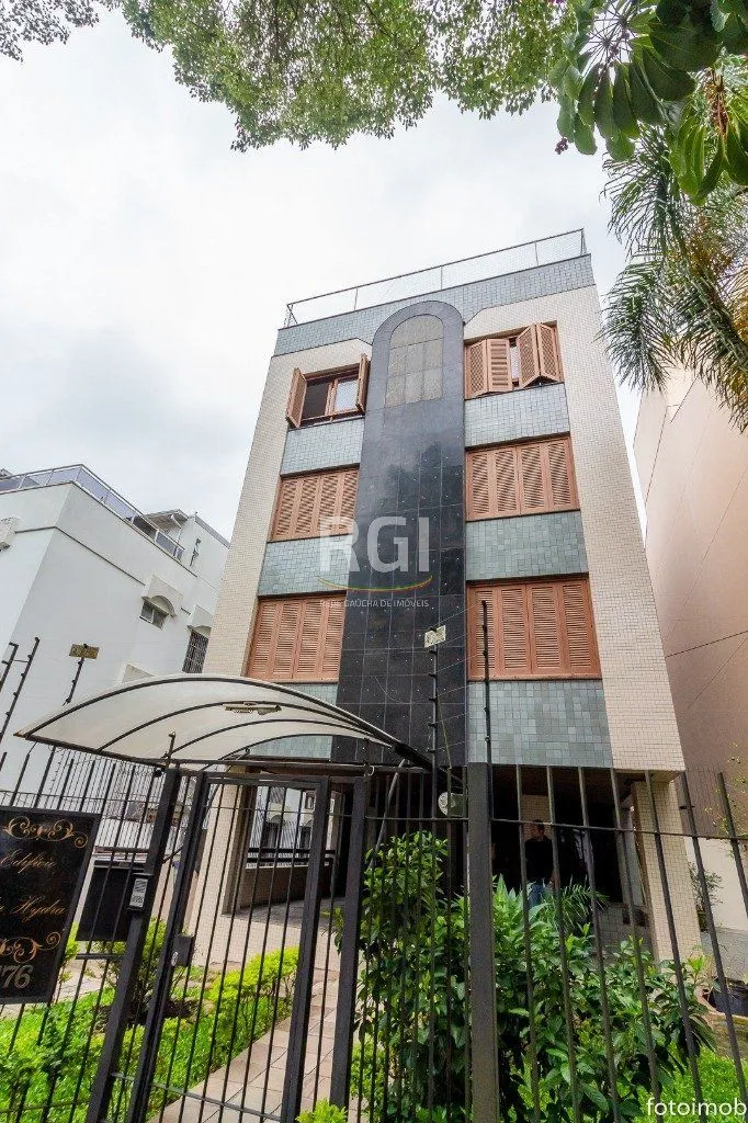 Imagem Cobertura para Venda - 248.34m², 3 dormitórios, sendo 1 suites, 3 vagas - Petrópolis