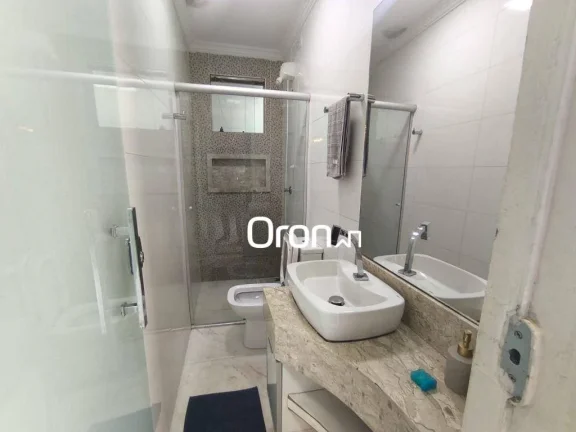 Imagem Sobrado à venda, 360 m² por R$ 999.000,00 - Parque Industrial João Bras 2 - Goiânia/GO