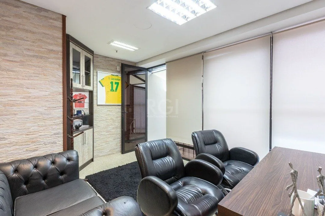 Imagem Cobertura Comercial para Venda - 101m², 0 dormitórios, Praia de Belas