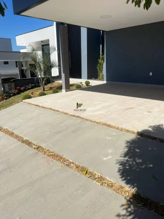 Imagem LINDA CASA NOVA PARA VENDA OU LOCAÇÃO EM CONDOMÍNIO MOBILIADA E DECORADA PRONTA PRA MORAR