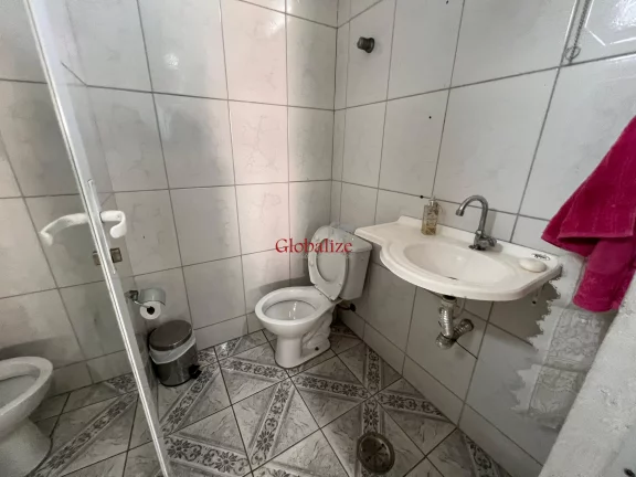 Imagem Sobrado à venda com 220m², 3 quartos, 2 suítes, 8 vagas por R$800.000,00 na Vila Mathias em Santos