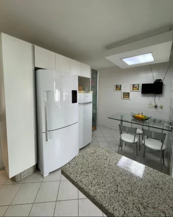 Imagem Excelente apartamento situado no coração de Florianópolis, oferecendo uma combinação única de ...