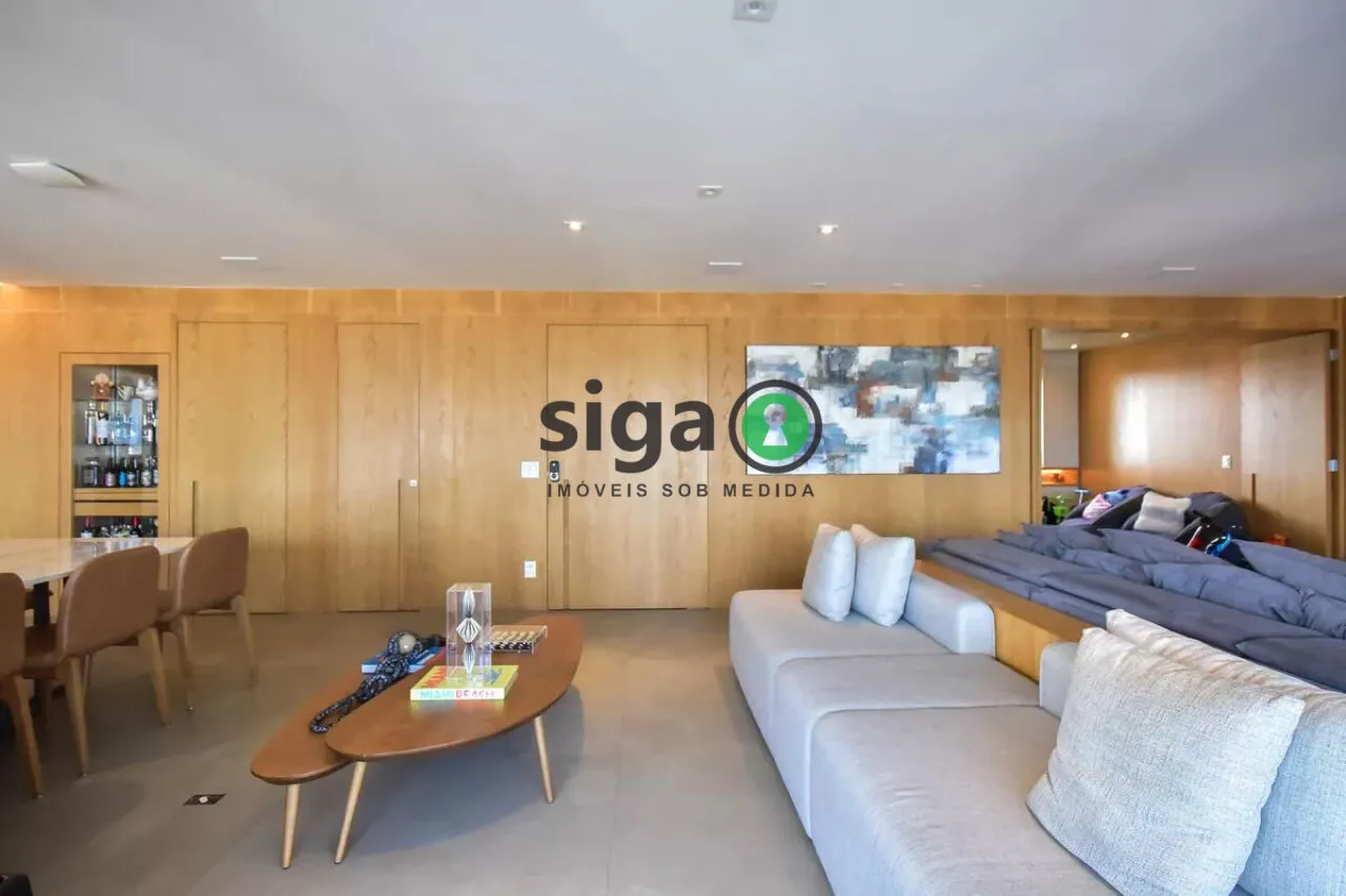 Imagem Apartamento de 223 metros com 3 quartos e 4 vagas