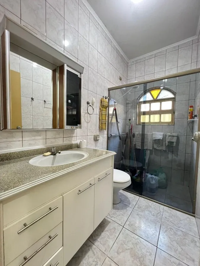 Imagem Casa para Venda em Praia Grande, Caiçara, 3 dormitórios, 1 suíte, 1 banheiro, 2 vagas
