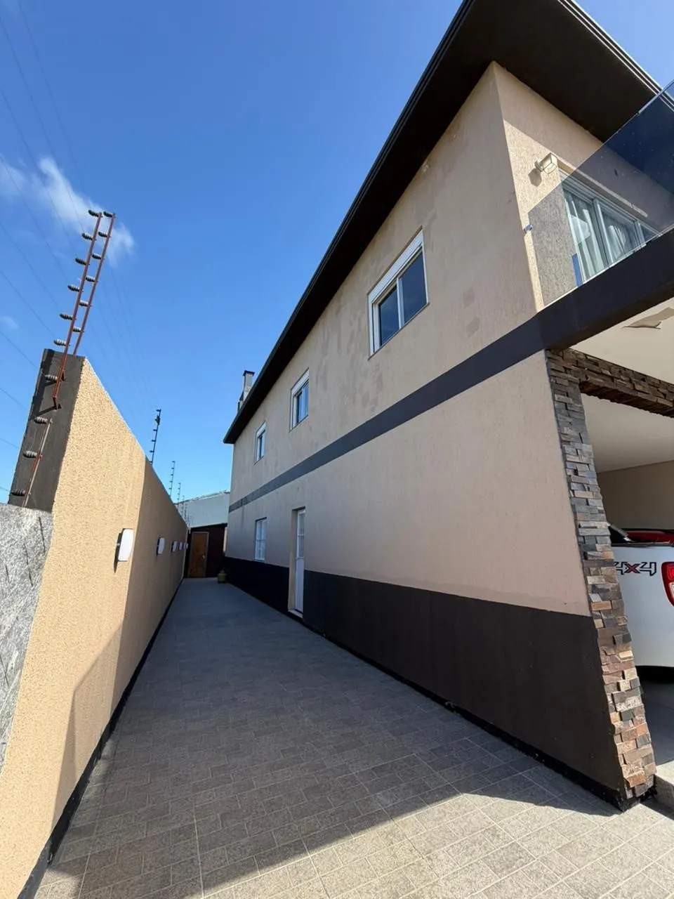 Imagem Linda casa 3 dormitorios com 1 suite