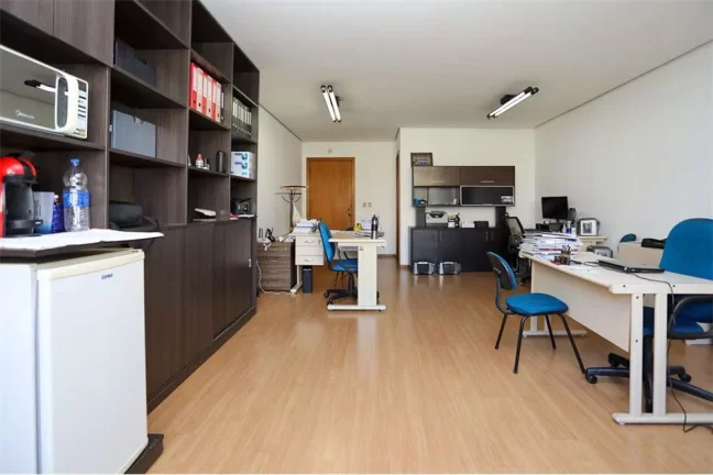 Imagem Sala para venda no bairro Floresta em Porto Alegre
