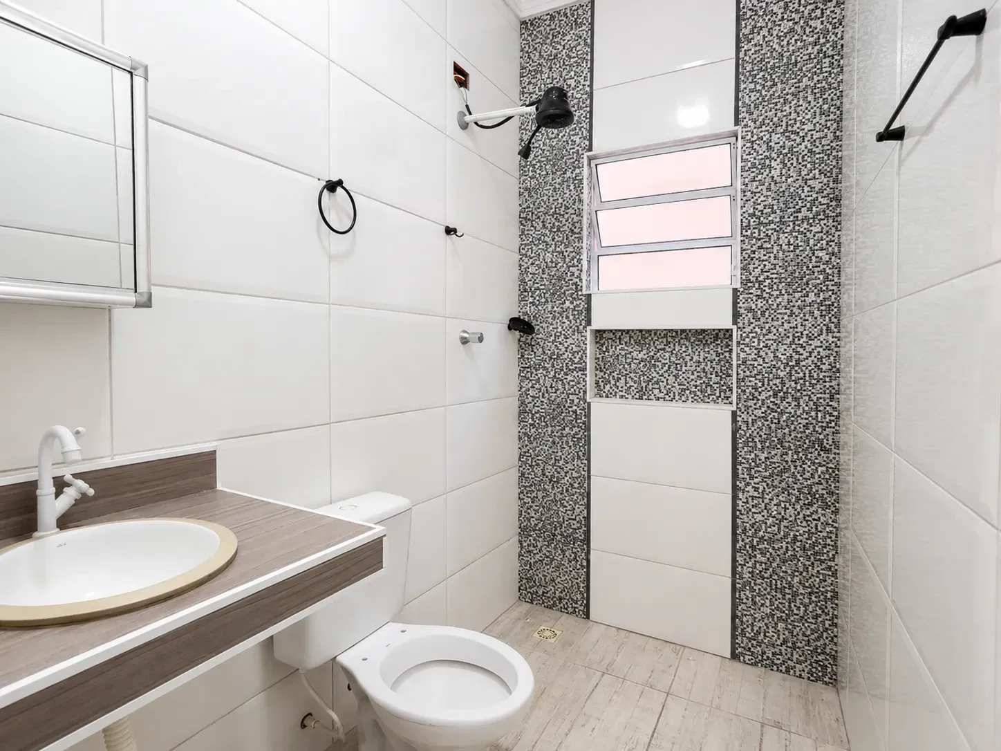 Imagem Casa com 2 Quartos à Venda ou Locação, 55 m² em Vale Verde - Cubatão