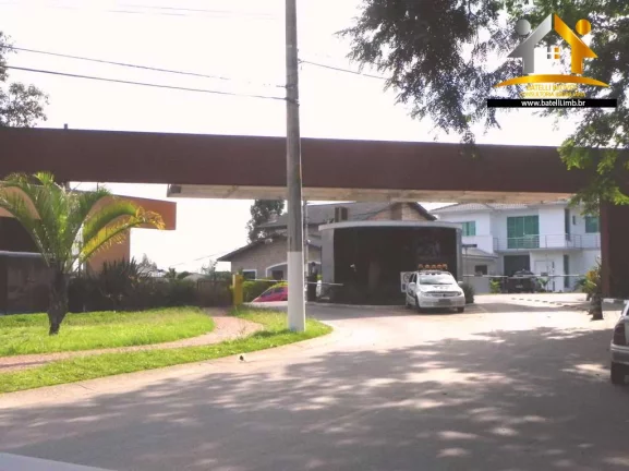 Imagem Terreno à venda no condomínio Golf Village na Granja Viana - Batelli Imóveis