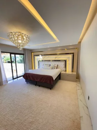 Imagem Linda casa duplex de alto padrão com quatro suítes área gourmet a venda em Alphaville salvador ll