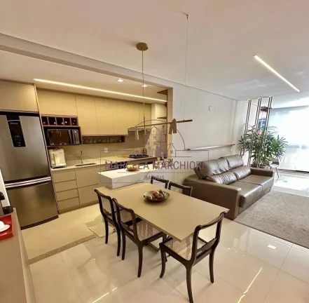 Imagem Luxuoso apartamento na Praia da costa, frente vista mar