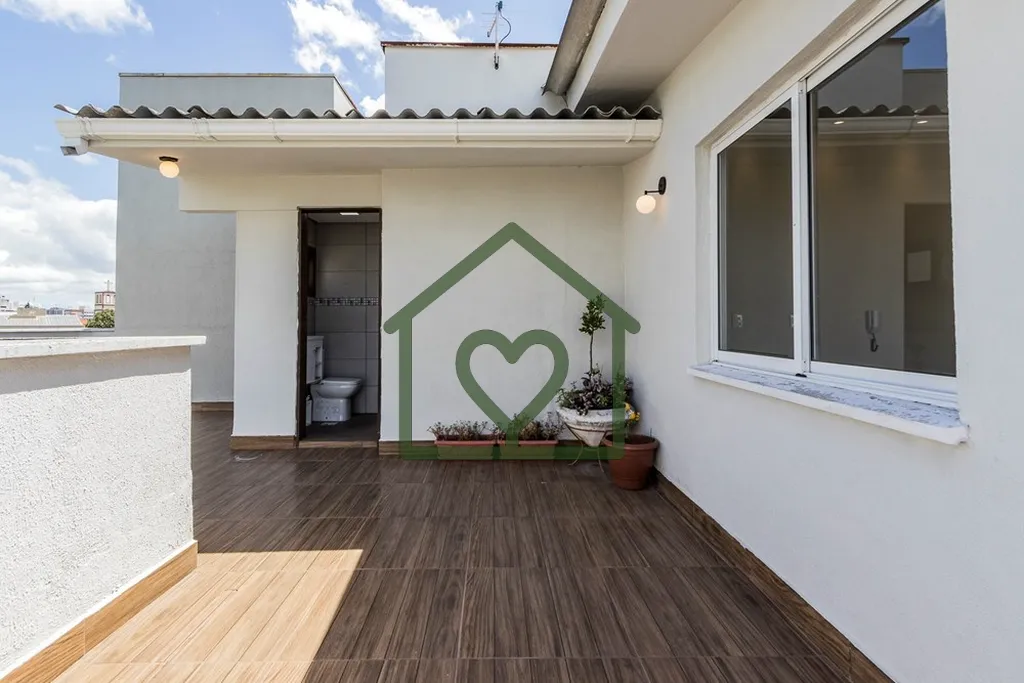 Imagem Linda cobertura duplex reformada situada no coração do Jardim Lindóia em Porto Alegre, Localizada...