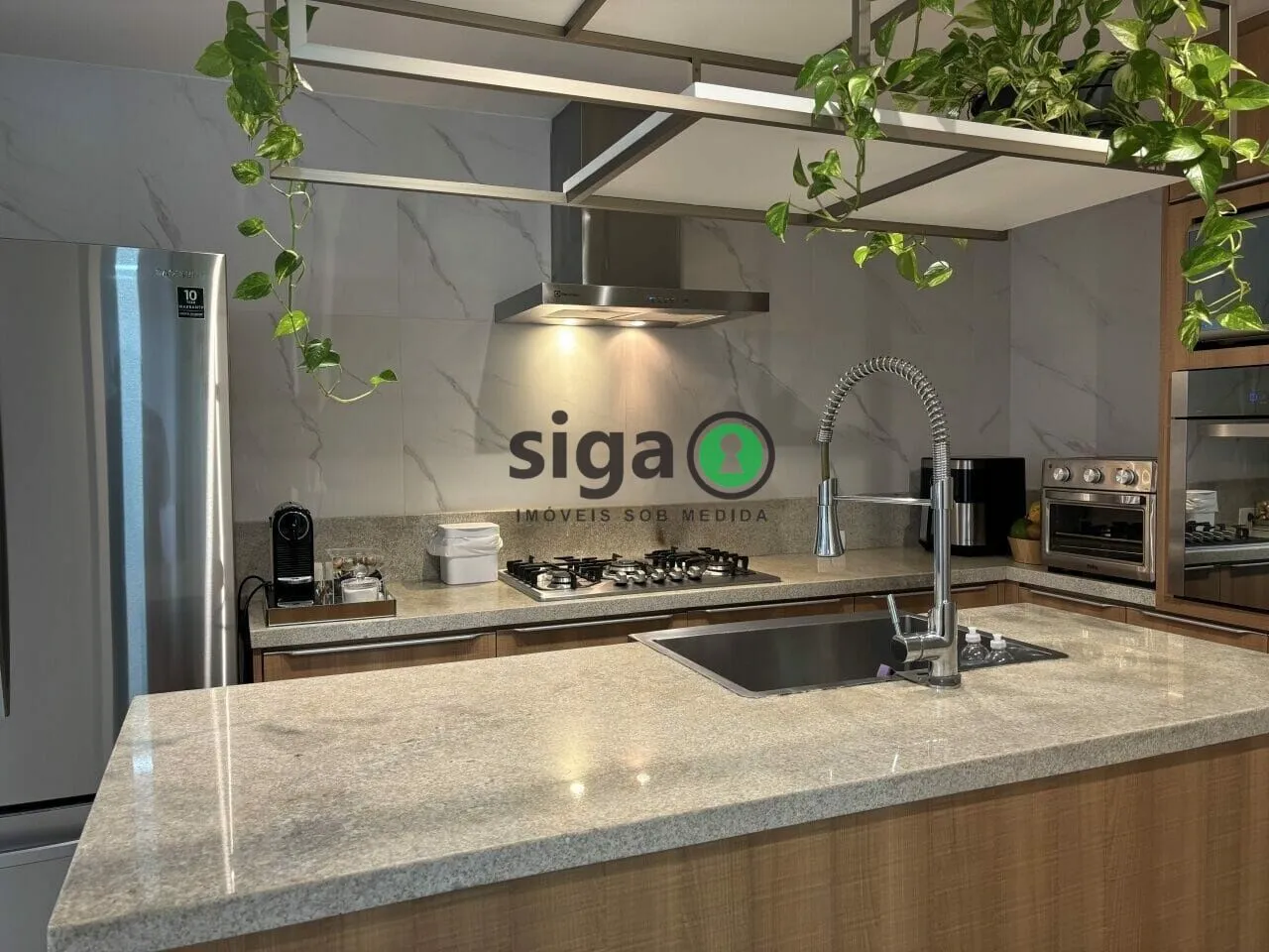 Imagem Apartamento no Campo Belo - 3 Suítes, 147 m², Mobiliado e com Acabamentos de Alto Padrão