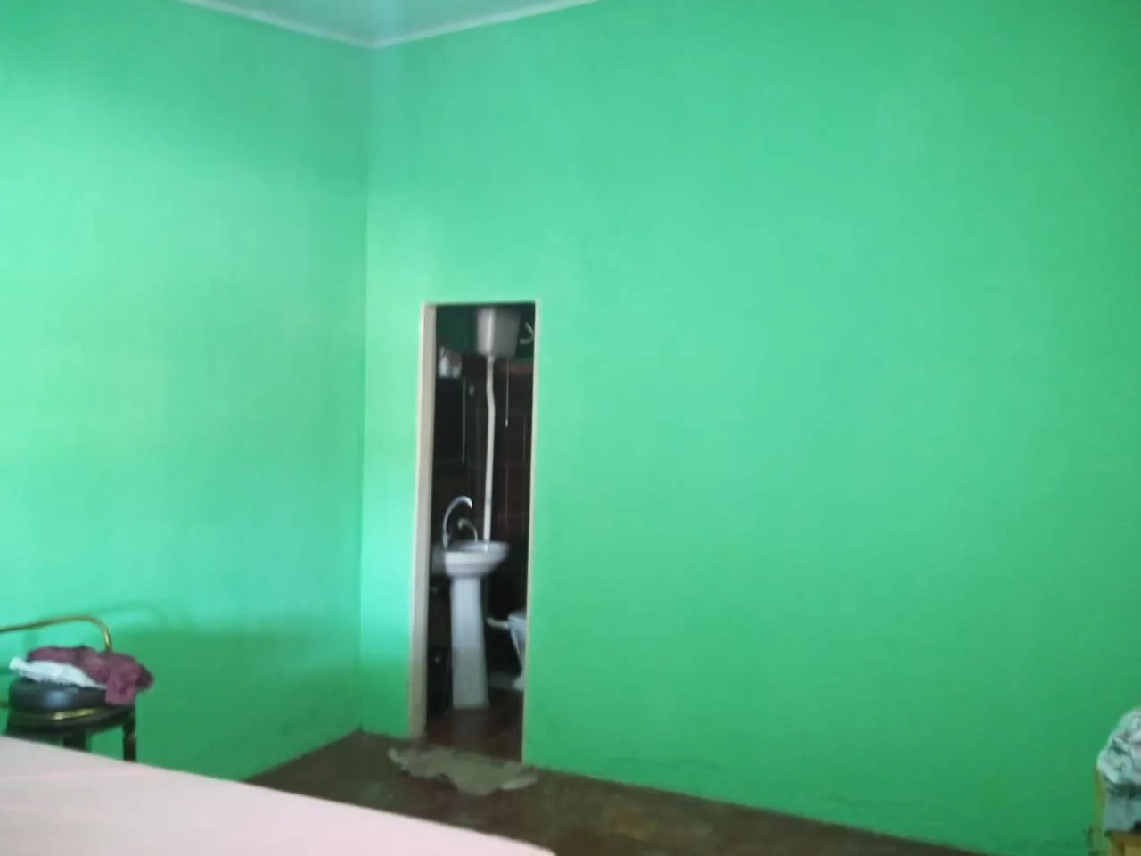 Imagem Casa 2 quartos, e espaço Comercial anexo. Terreno amplo com quintal.