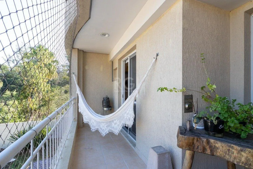 Imagem Casa Condominio para Venda - 245.29m², 3 dormitórios, sendo 1 suites, 2 vagas - Pedra Redonda