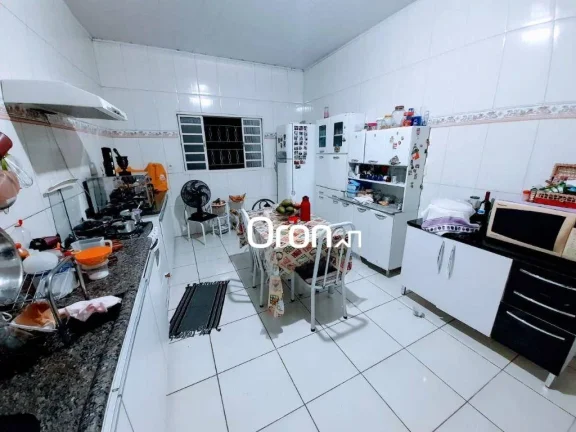 Imagem Casa à venda, 206 m² por R$ 540.000,00 - Setor Criméia Leste - Goiânia/GO