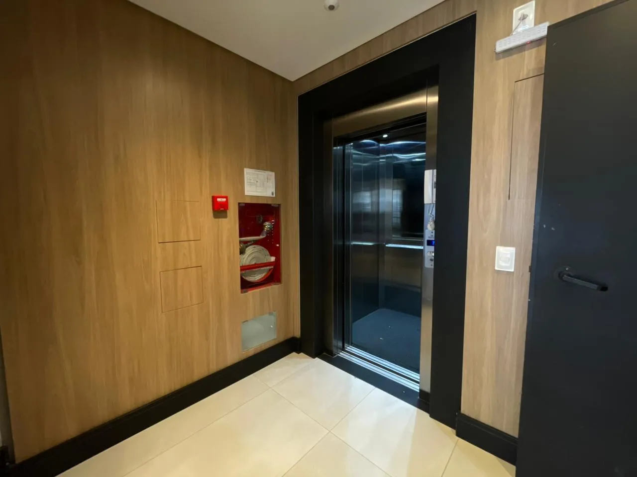 Imagem Apartamento à venda com 98.8m2 por R$ 2.130.000,00