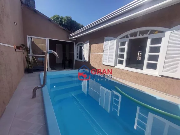 Foto do imóvel Casa com piscina para locação de diária em Pontal do Paraná