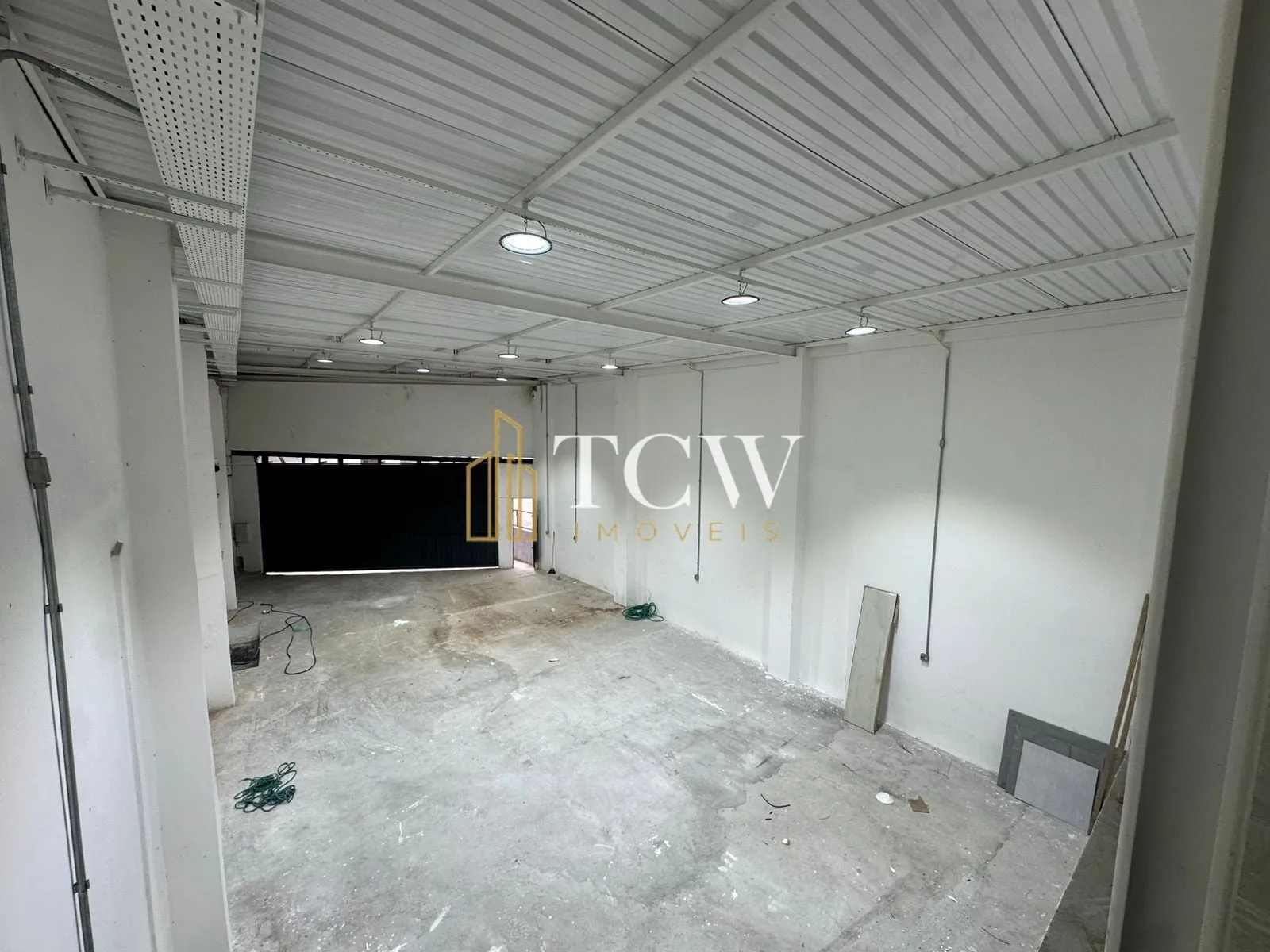 Imagem Galpão Comercial para Locação | 252 m² | Pé-direito de até 6,14 m | São Paulo/SP
