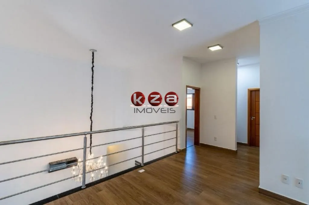 Imagem Casa de luxo à venda em condomínio exclusivo em Paulínia-SP: 4 quartos, 2 suítes, 2 salas, 5 banheiros, 4 vagas - 325m² de área.