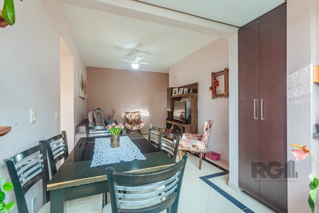 Imagem Apartamento 2 dormitórios com 1 vaga no bairro Teresópolis em Porto Alegre