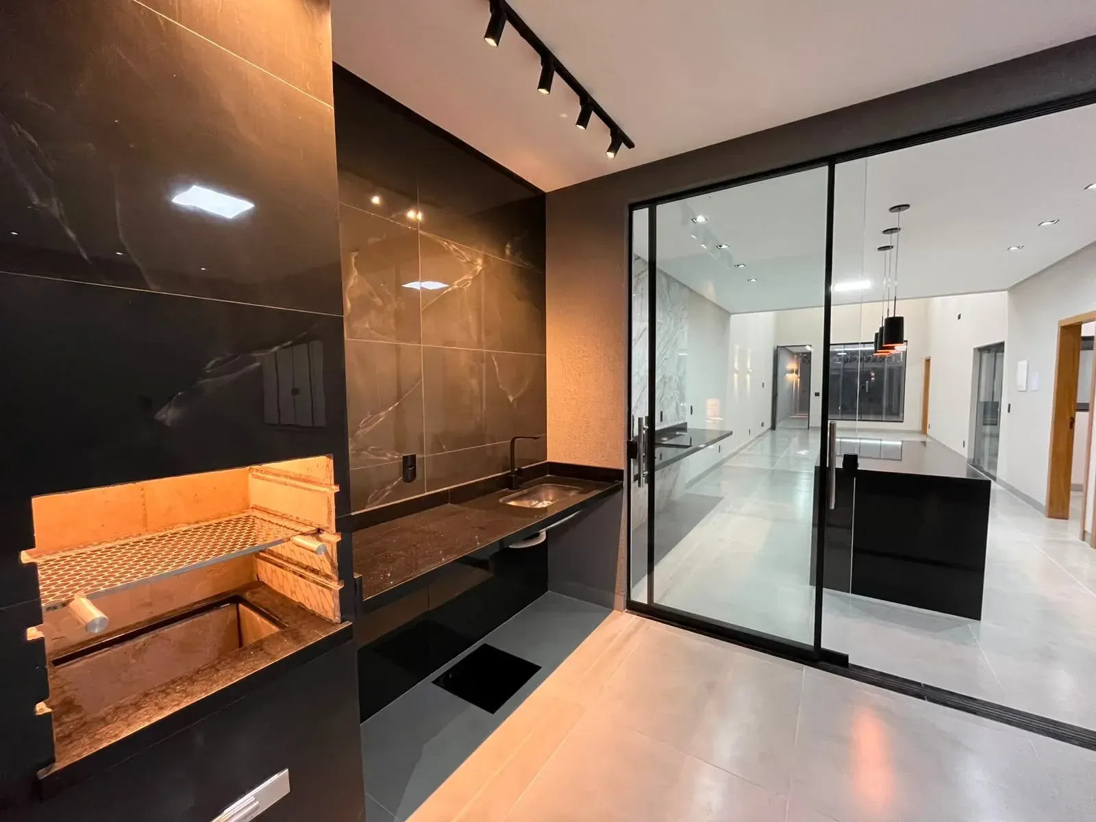Imagem Casa com 3 Quartos à Venda, 164 m² em Parque João Braz - Cidade Industrial - Goiânia