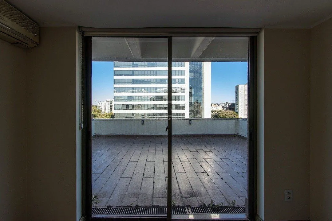 Imagem Cobertura Comercial para Venda - 225,39m², 0 dormitórios, 3 vagas - Bela Vista