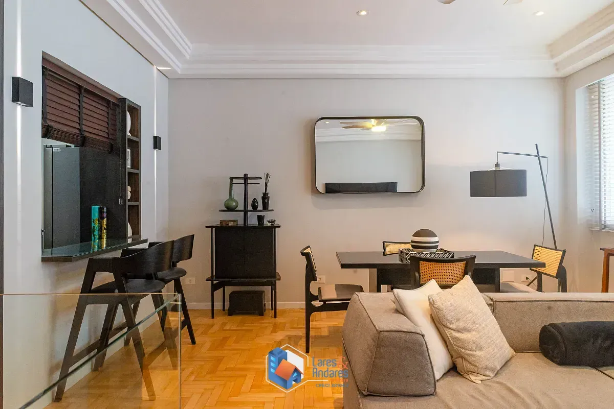 Imagem Cobertura para venda em Cerqueira César com 2 quartos, sendo 1 suíte, 143m²