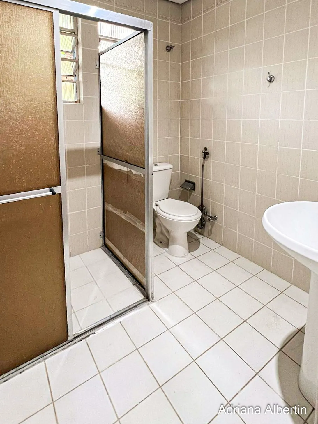 Imagem Casa para Venda - 180m², 3 dormitórios, sendo 1 suites, 2 vagas - Ipanema