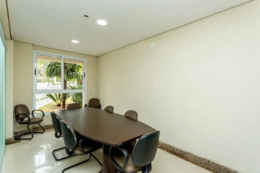 Imagem Vende-se apartamento com 2 quartos (1 suíte), 55m² e 2 vagas - Petrópolis