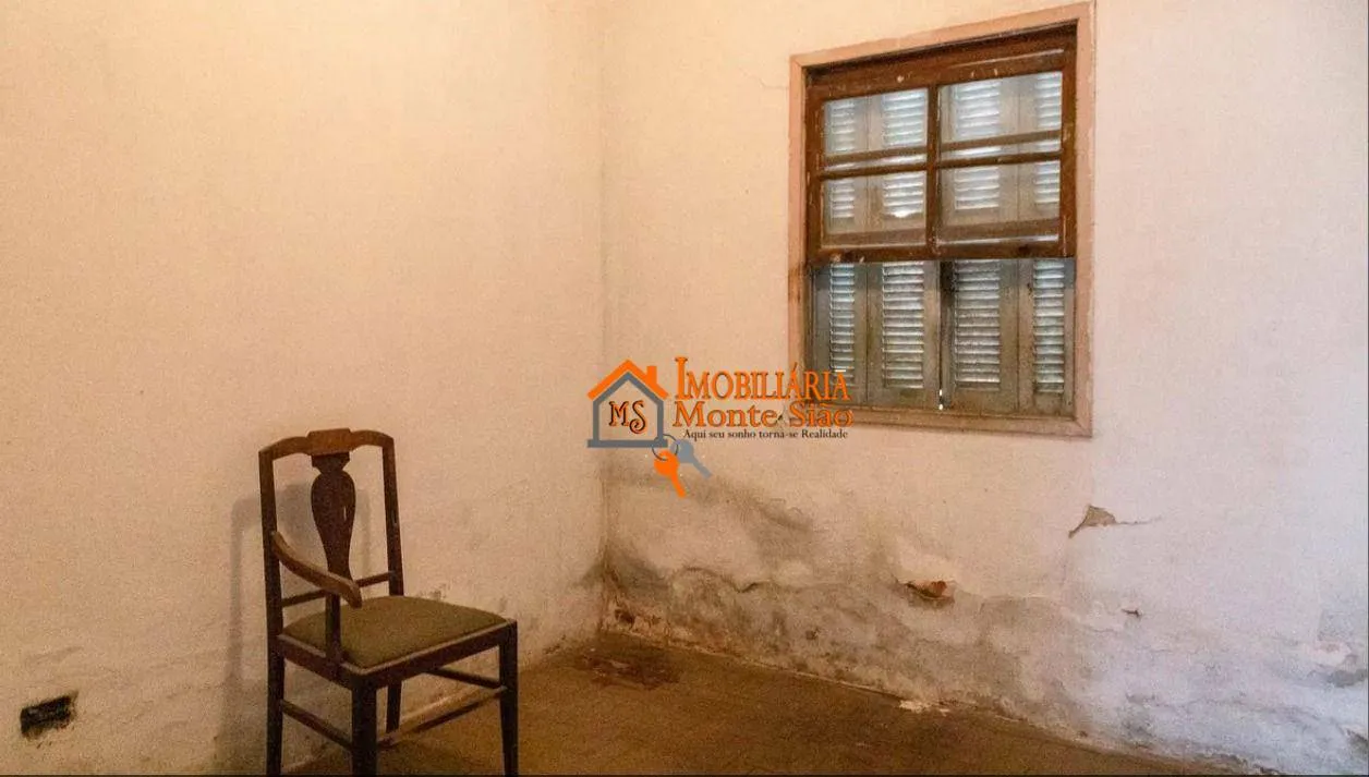 Imagem Casa com 3 dormitórios à venda, 240 m² por R$ 675.000 - Vila Augusta - Guarulhos/SP