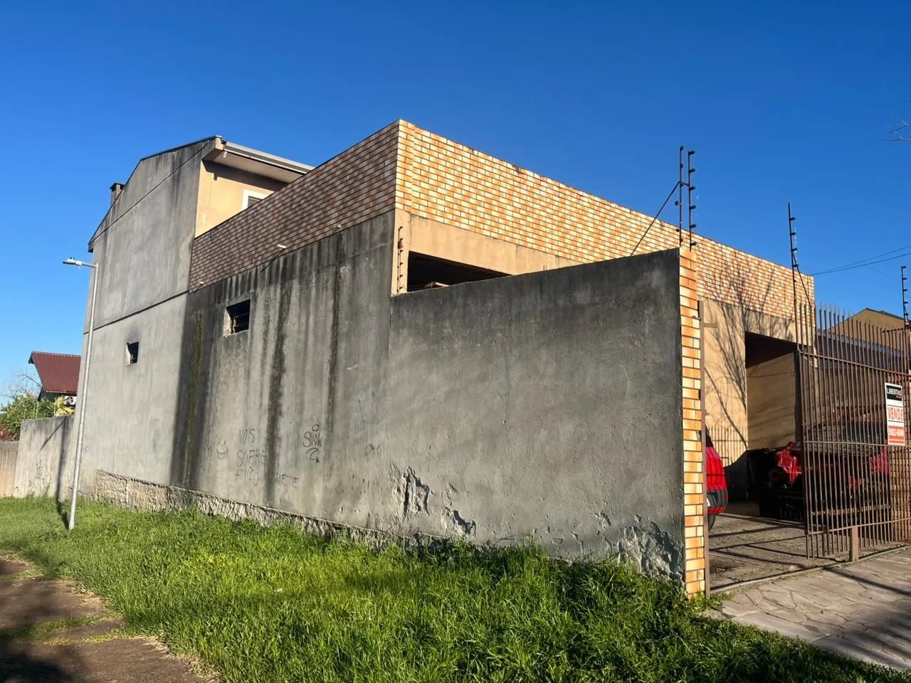 Imagem Casa comercial /residencial.