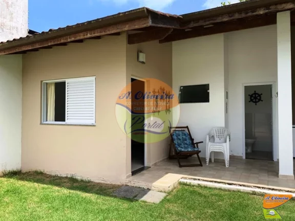 Imagem Casa 04 Dormitórios ( 01 suíte ) 250 metros da Praia - Praia das Toninhas