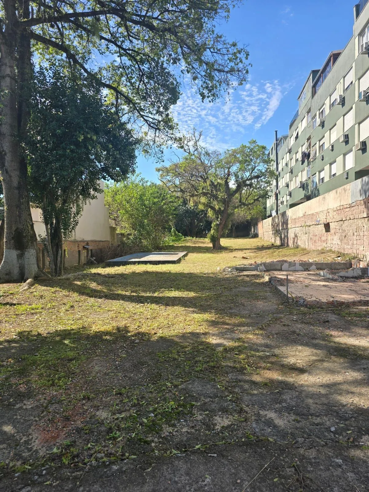 Imagem Terreno desocupado, localizado na Rua Doutor Campos Velho