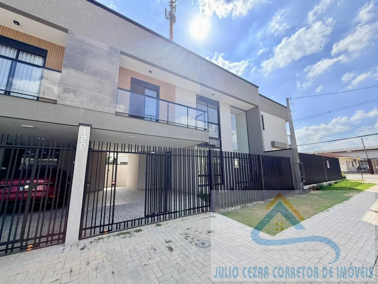 Imagem Sobrado para Venda em São José dos Pinhais, Cidade jardim, 3 dormitórios, 1 suíte, 2 banheiros, 2 vagas